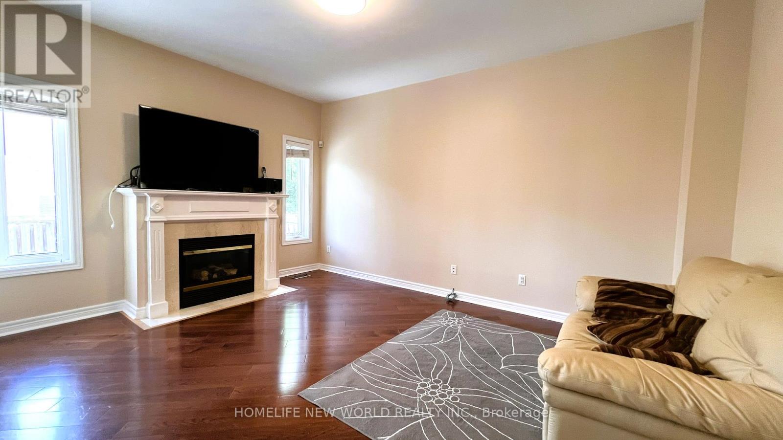 2485 BLUE HOLLY CRESCENT - 9