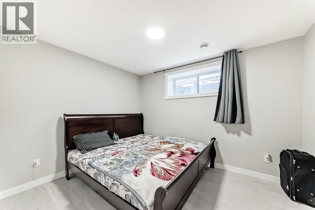 172 Redstone Park NE - 27