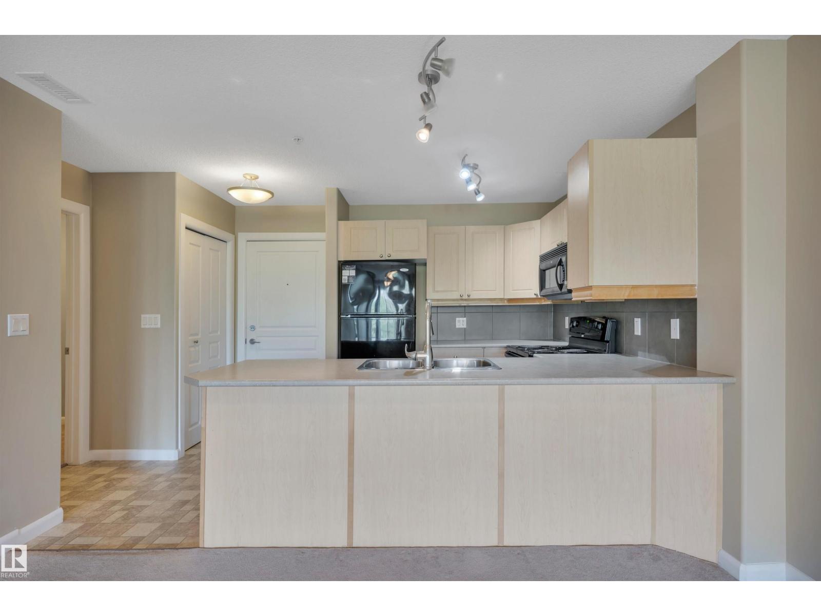 #221 300 Palisades WY - 10