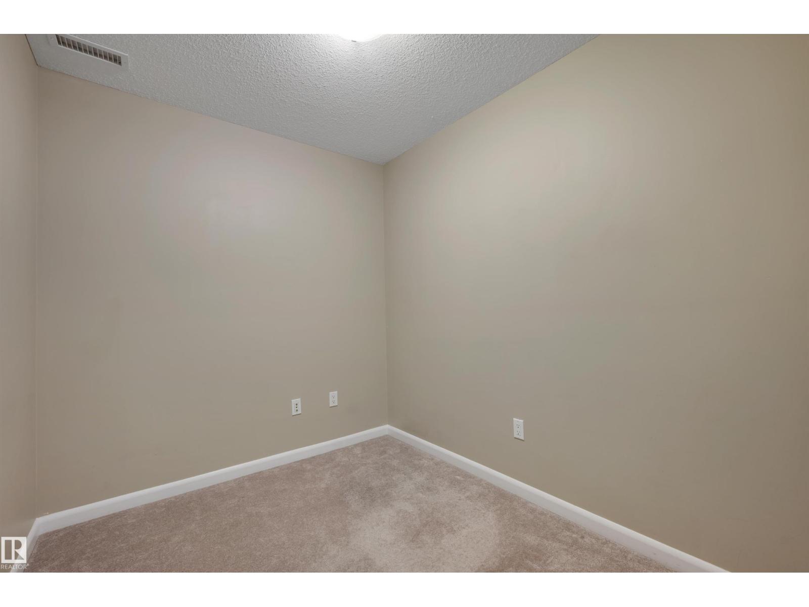 #221 300 Palisades WY - 25