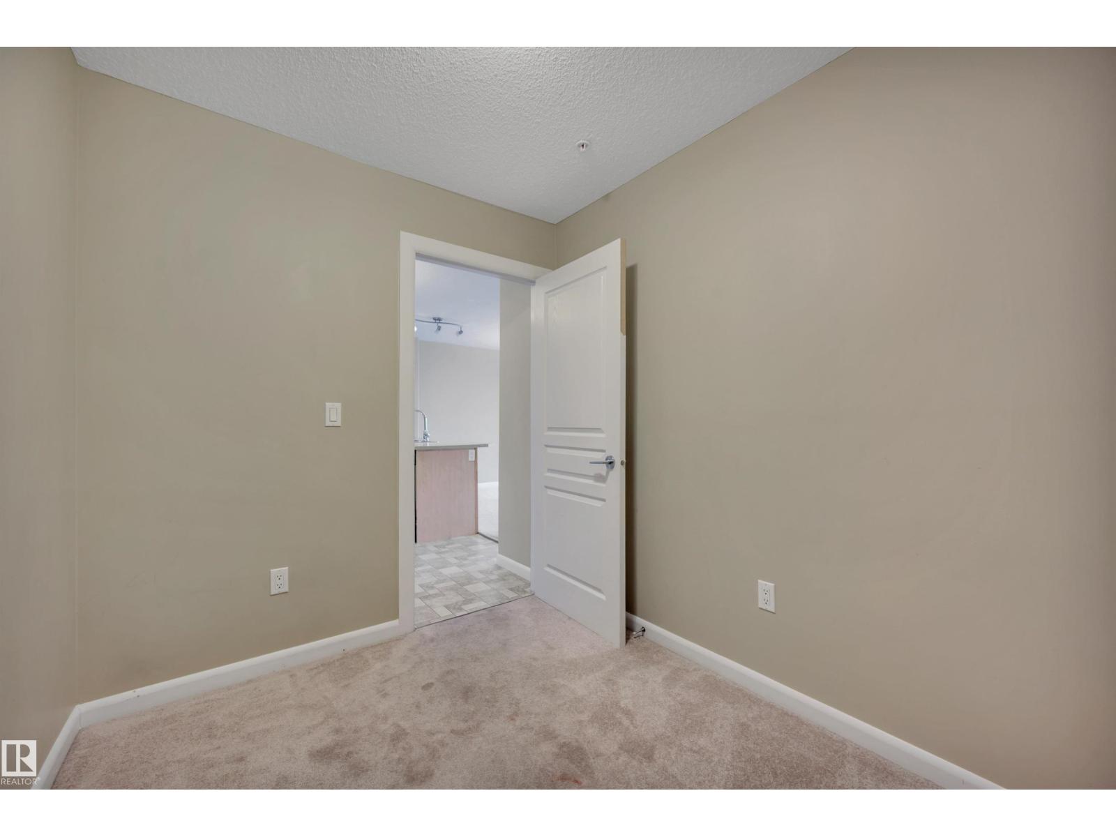 #221 300 Palisades WY - 26