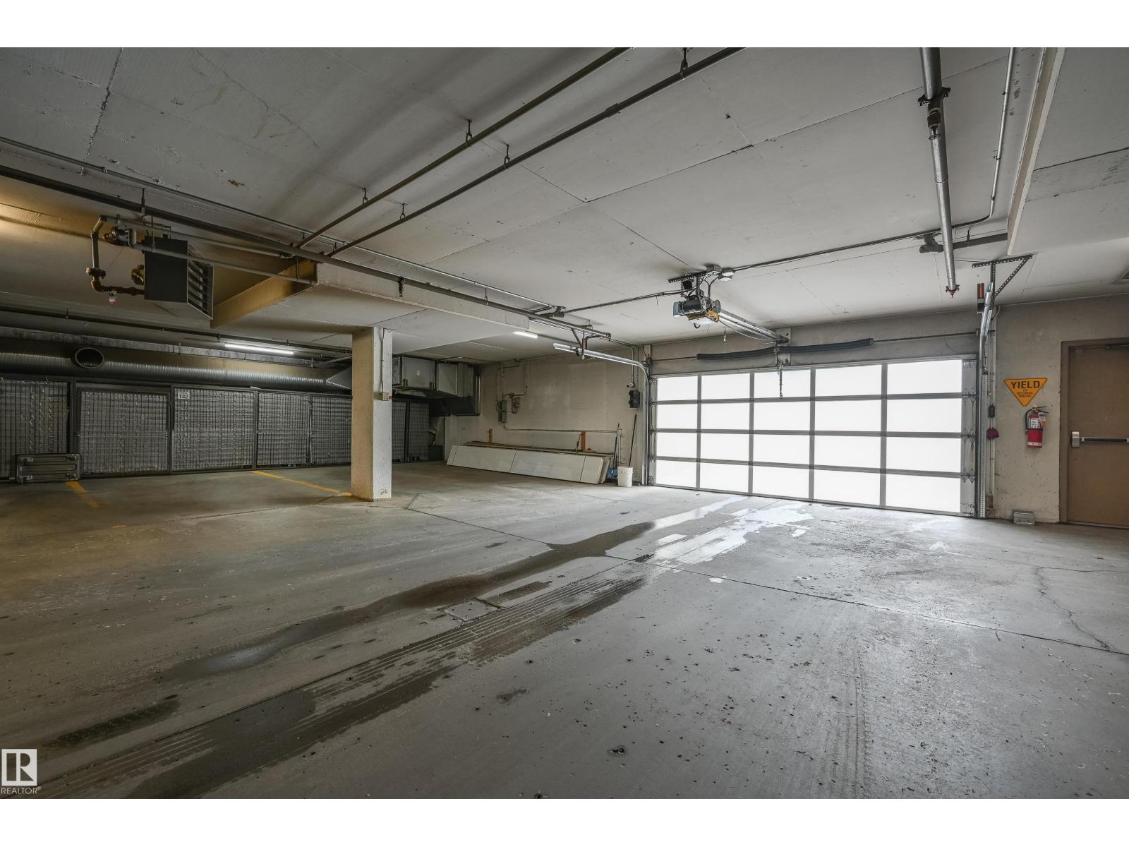 #221 300 Palisades WY - 36