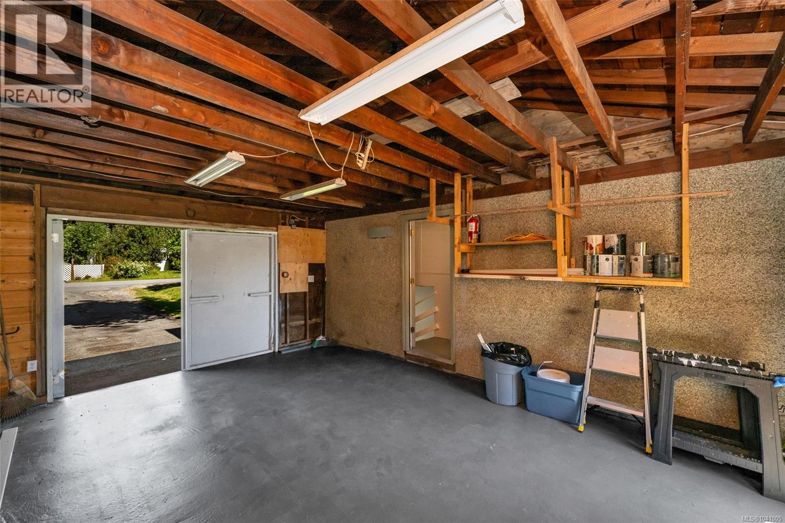 6683 Lincroft Rd - 30