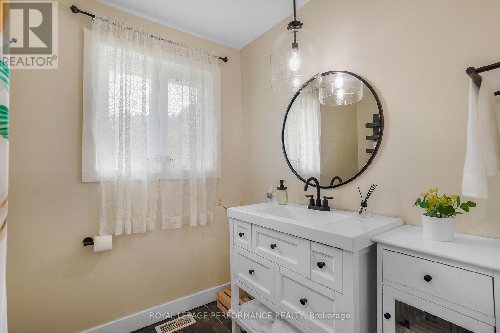 1420 LACROIX ROAD - 23