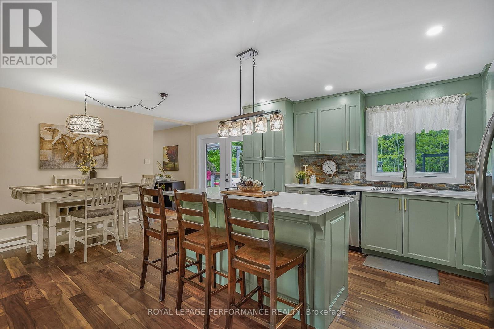 1420 LACROIX ROAD - 11