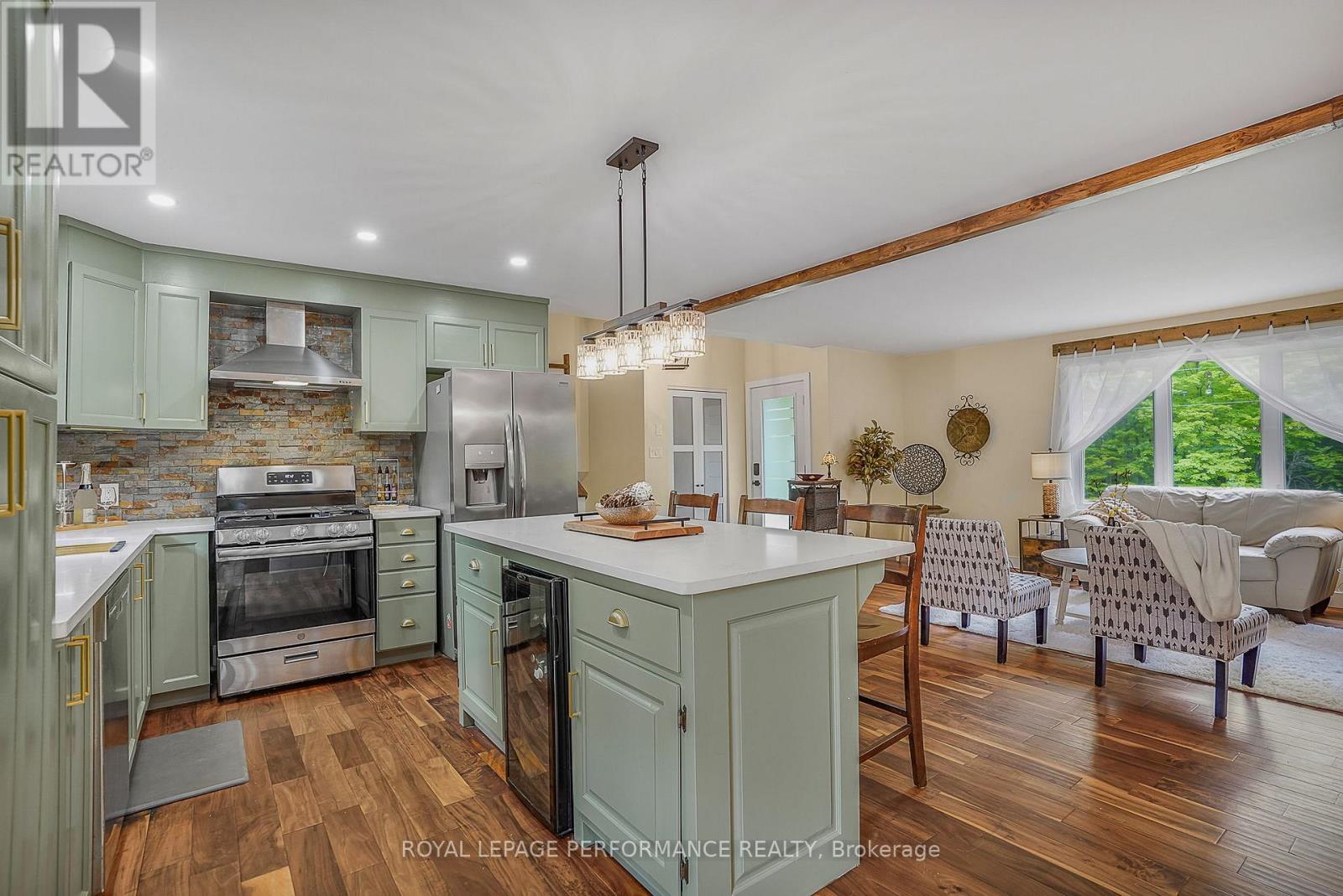 1420 LACROIX ROAD - 9