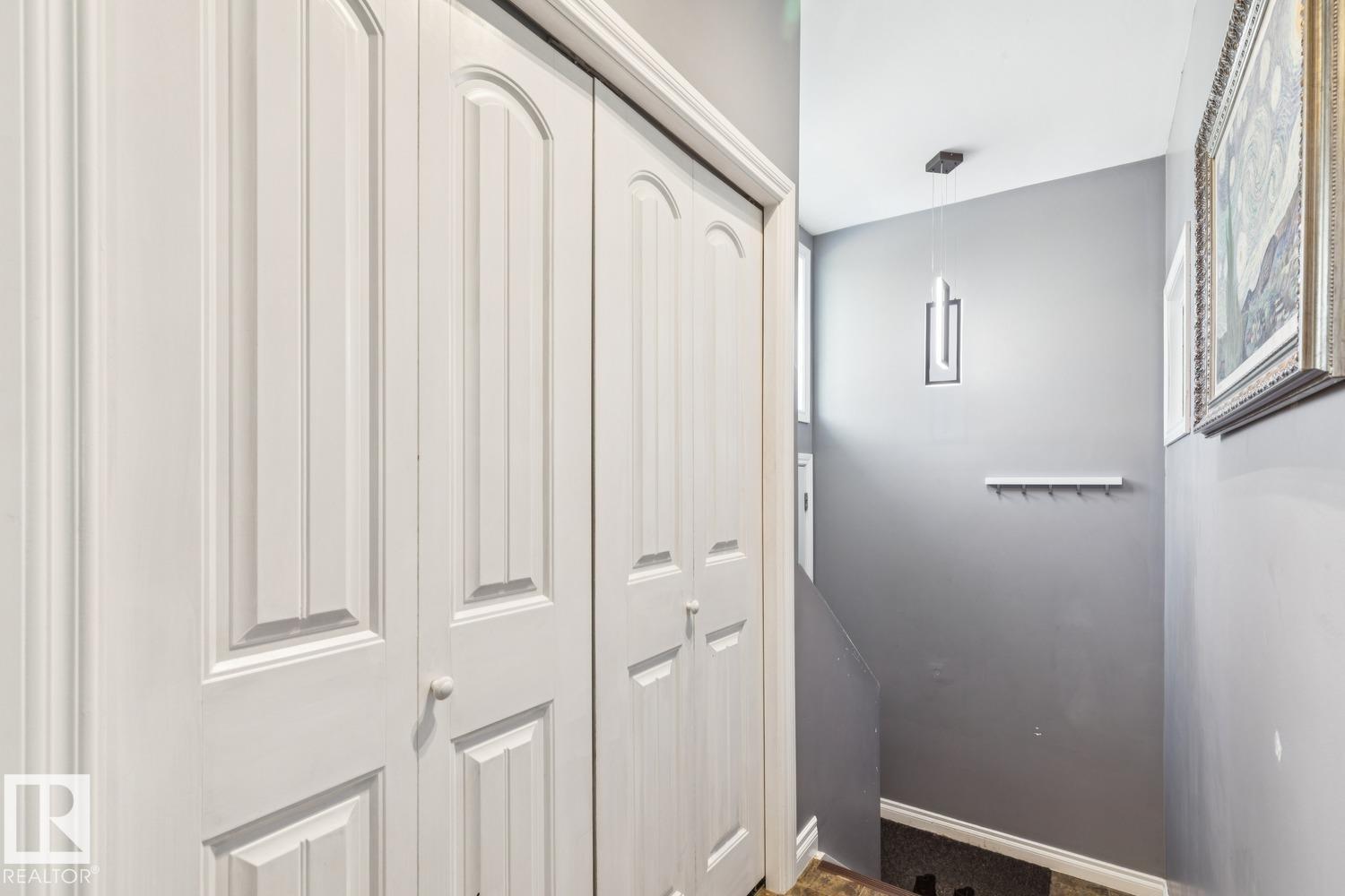 11118 72 AV NW - 22