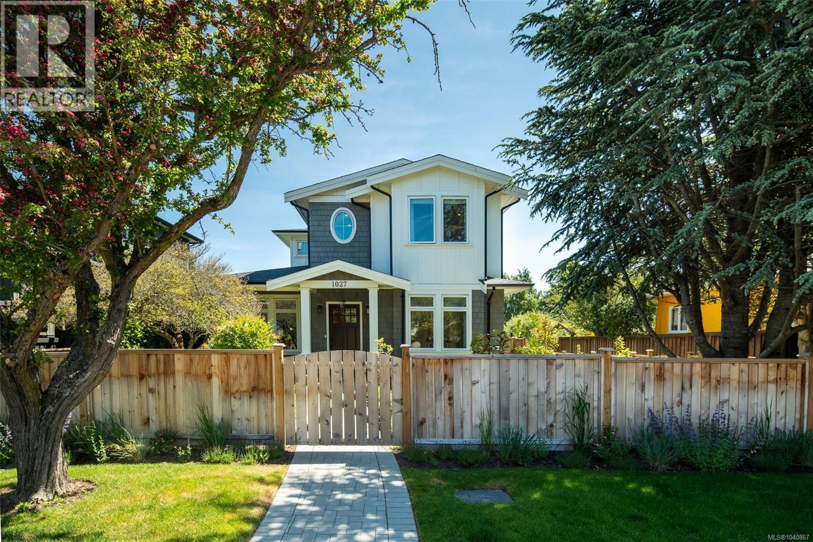 1027 Hampshire Rd - 2
