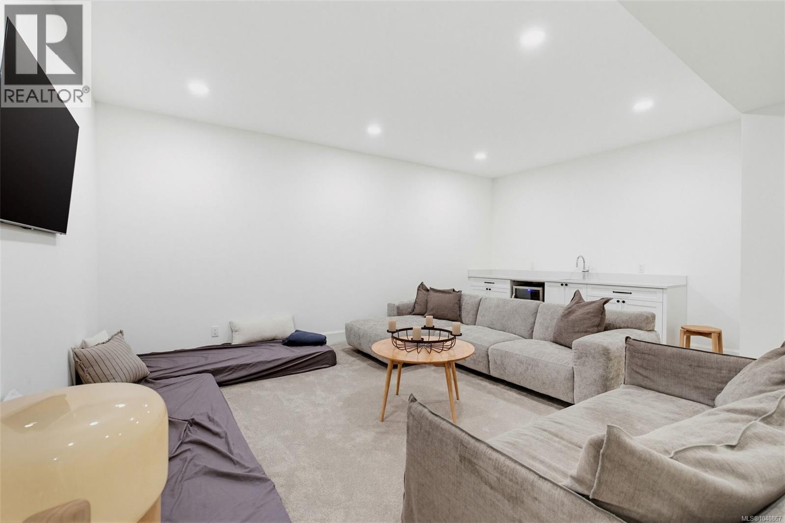 1027 Hampshire Rd - 50