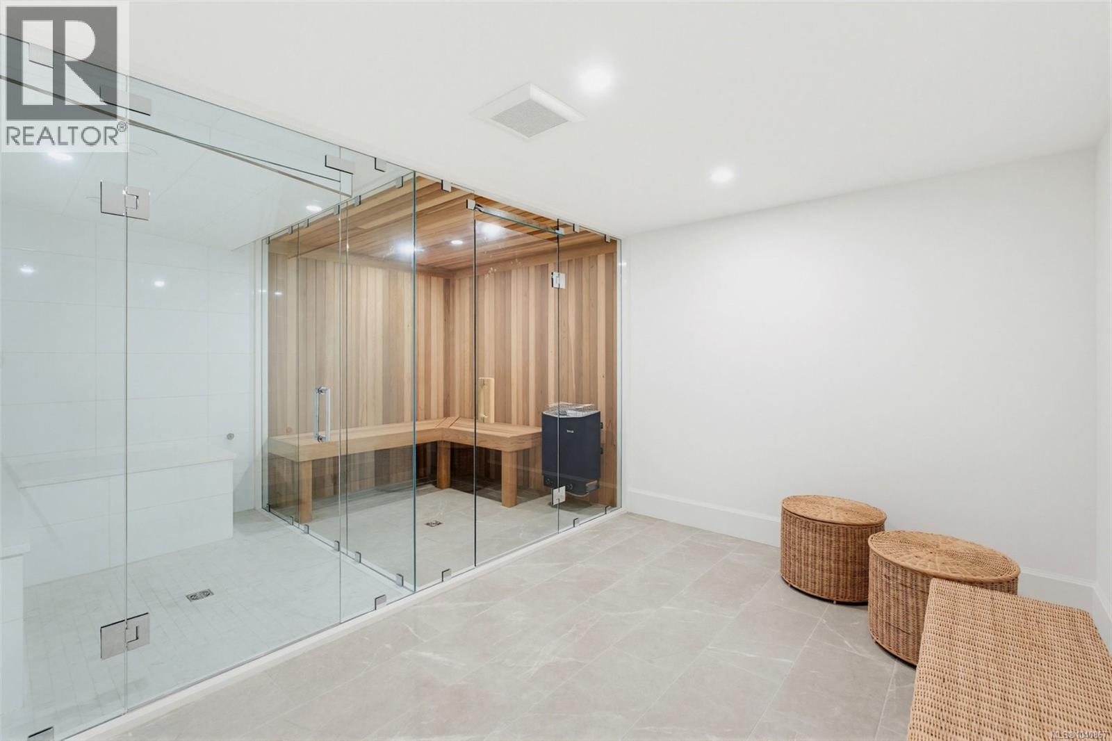 1027 Hampshire Rd - 54