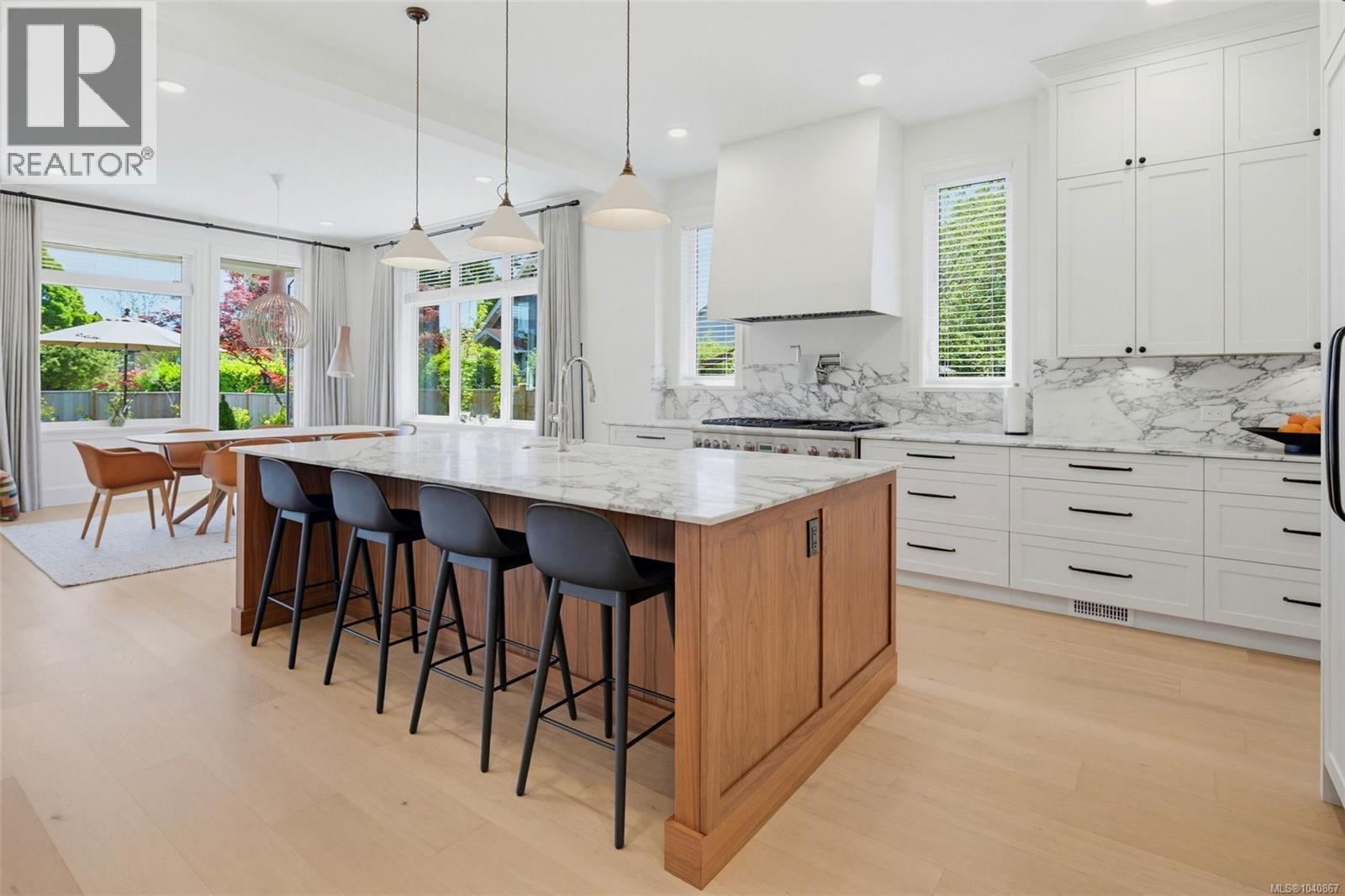 1027 Hampshire Rd - 8