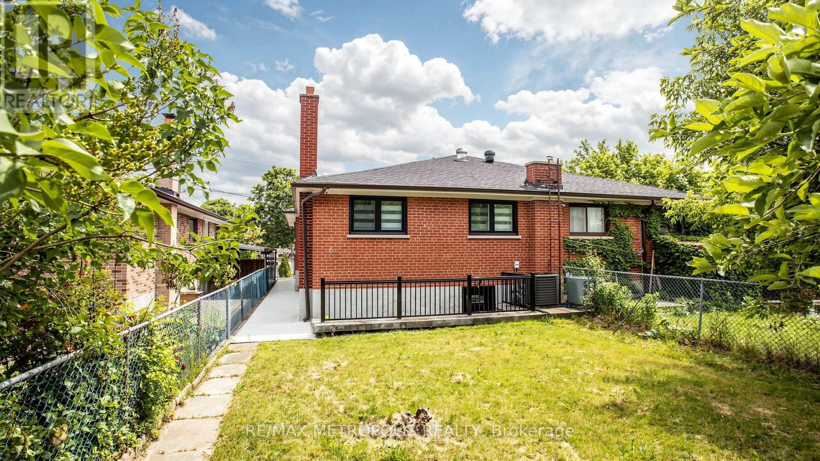 62 DAVELAYNE ROAD - 47