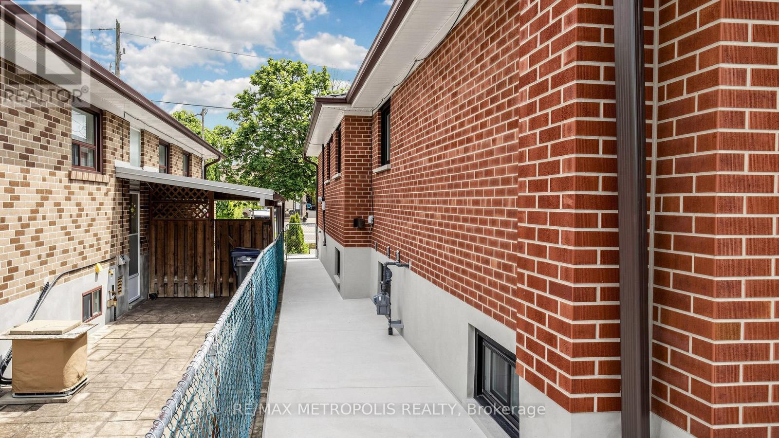 62 DAVELAYNE ROAD - 48