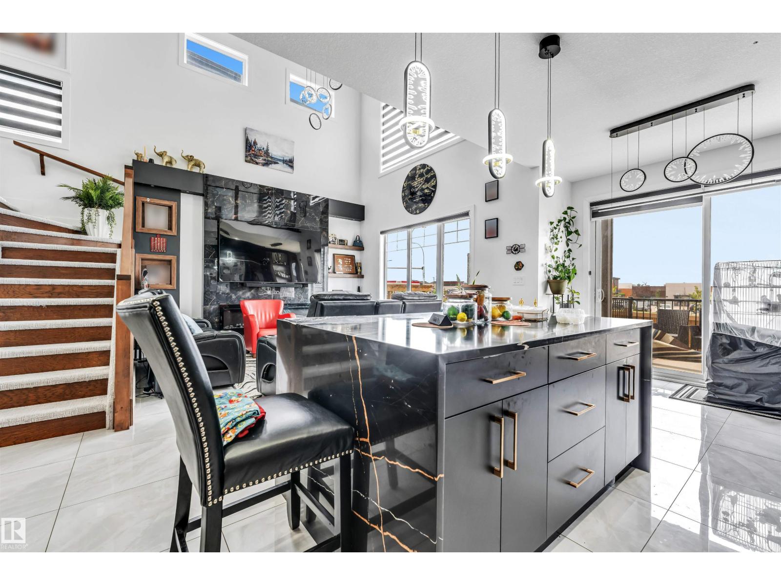 208 33 street SW - 16