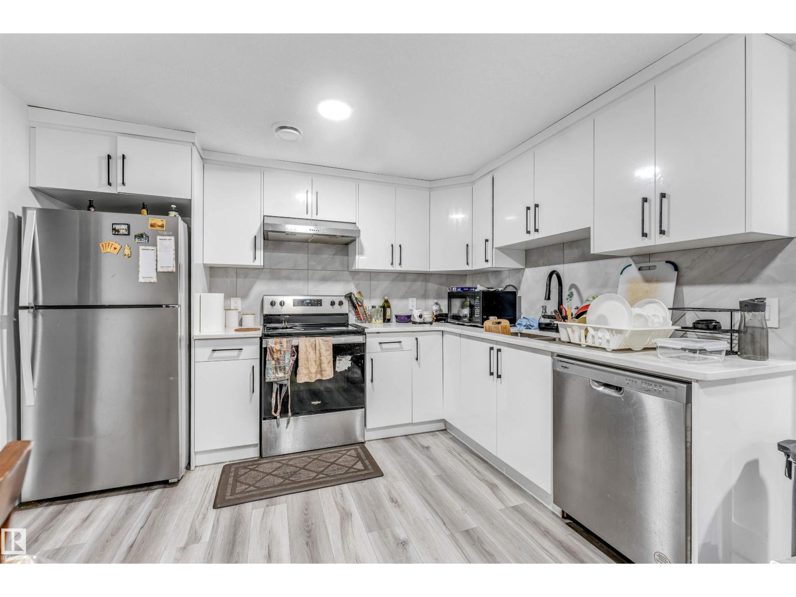 208 33 street SW - 42