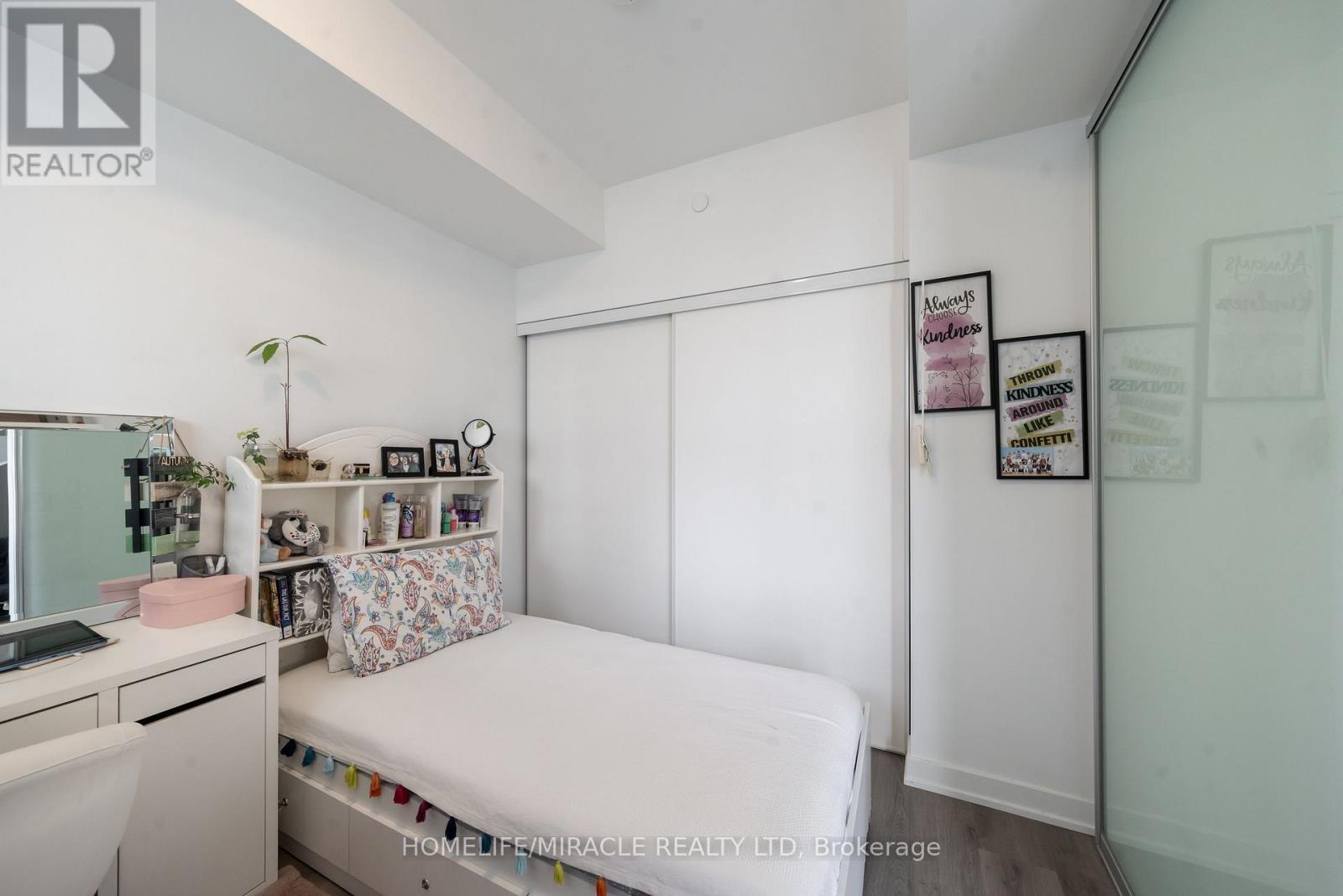 #220 3005 PINE GLEN ROAD - 23
