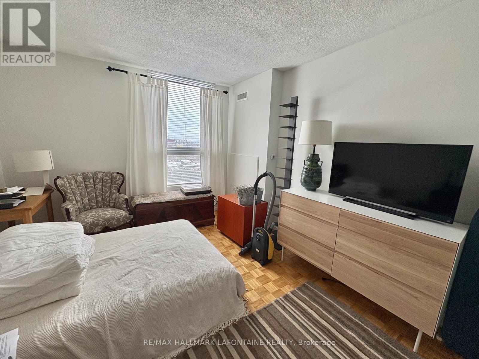2 Bed, 1 Bath Apartment for Rent in Ottawa – 905 – 2951 RIVERSIDE DRIVE, Ottawa – MLS# X13470178 - Image 13