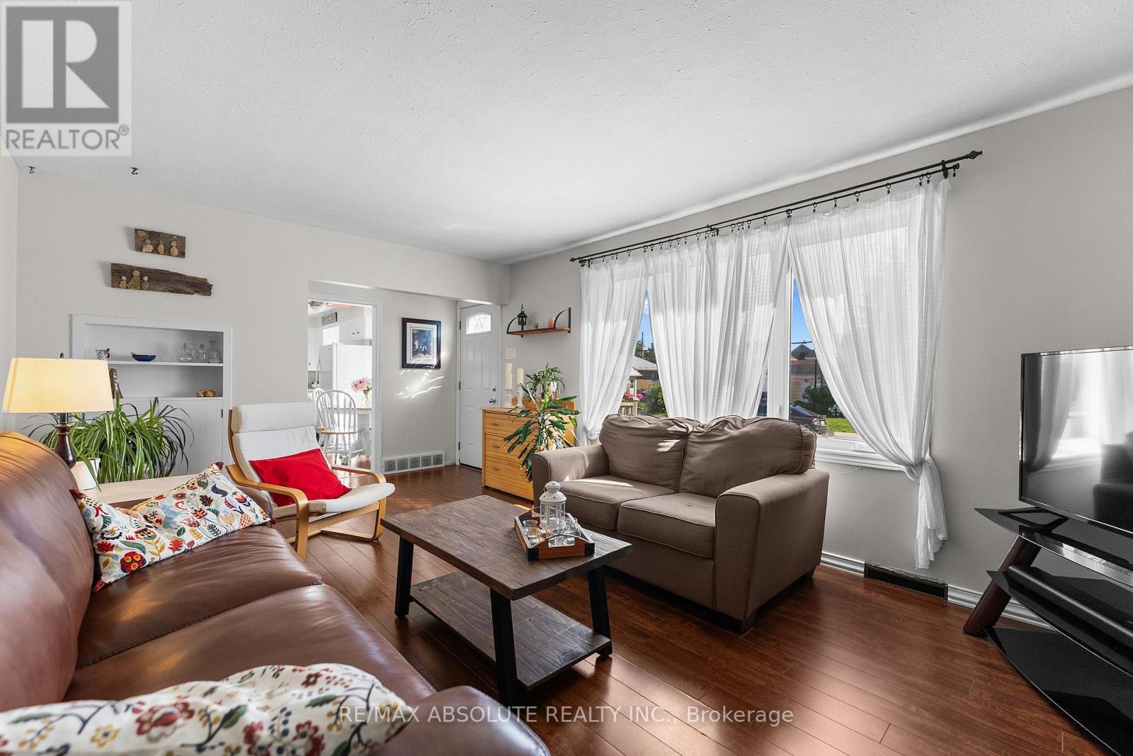 232 ALICIA STREET - 8