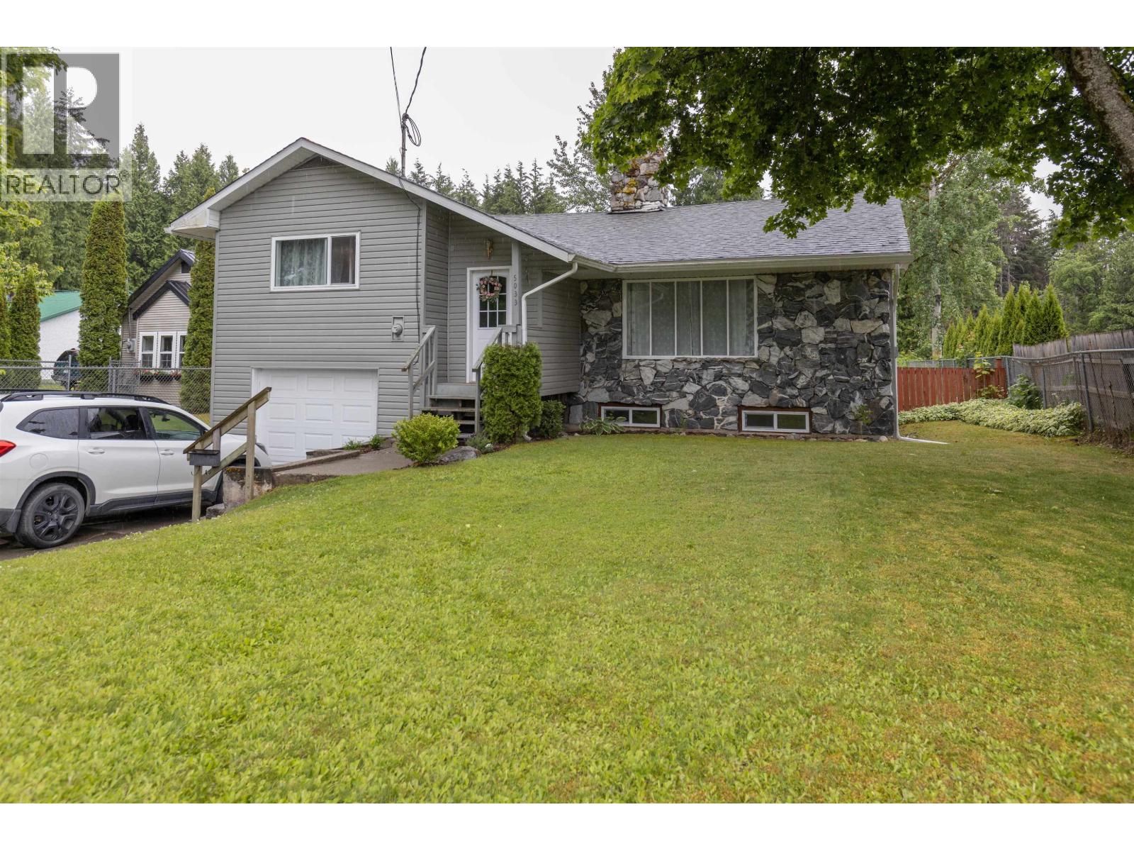 5033 AGAR Avenue, Terrace