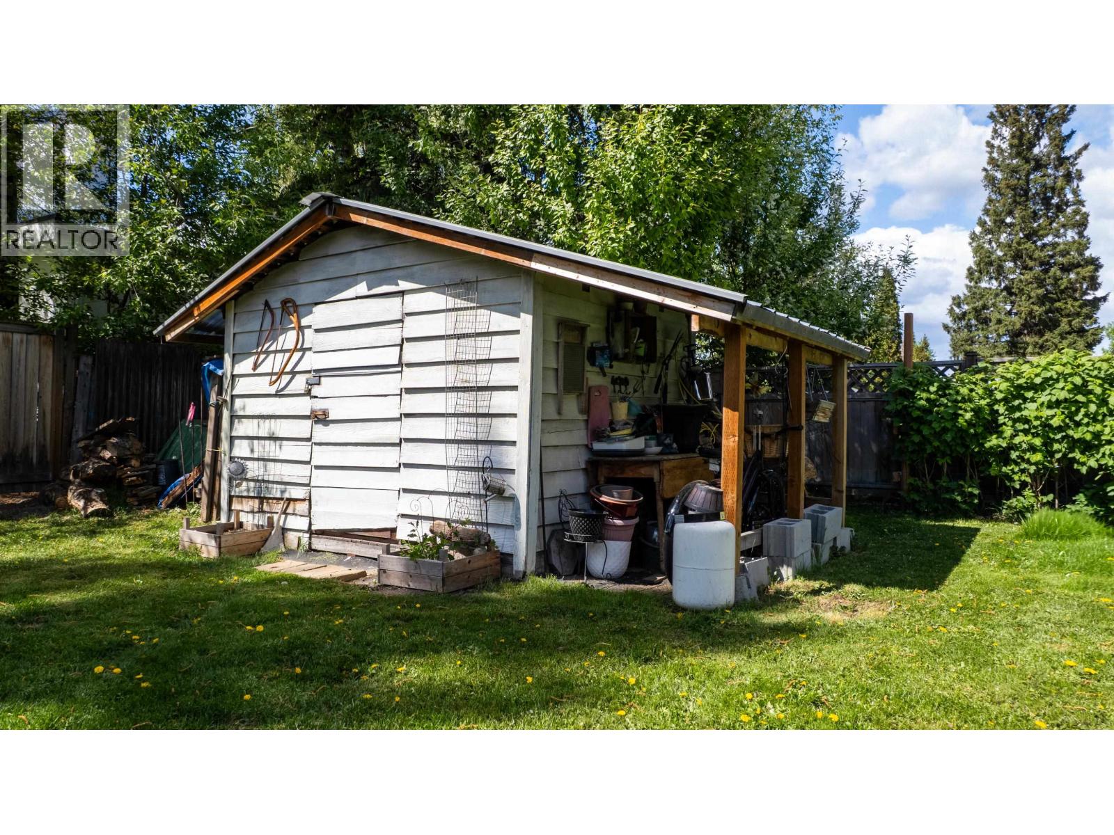 3091 SPRUCE STREET - 18