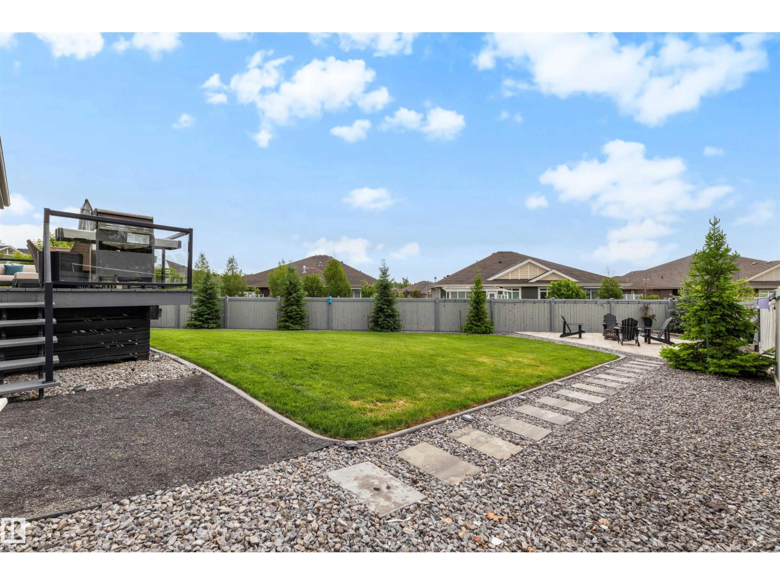 19 LAPIERRE PL — photo 45