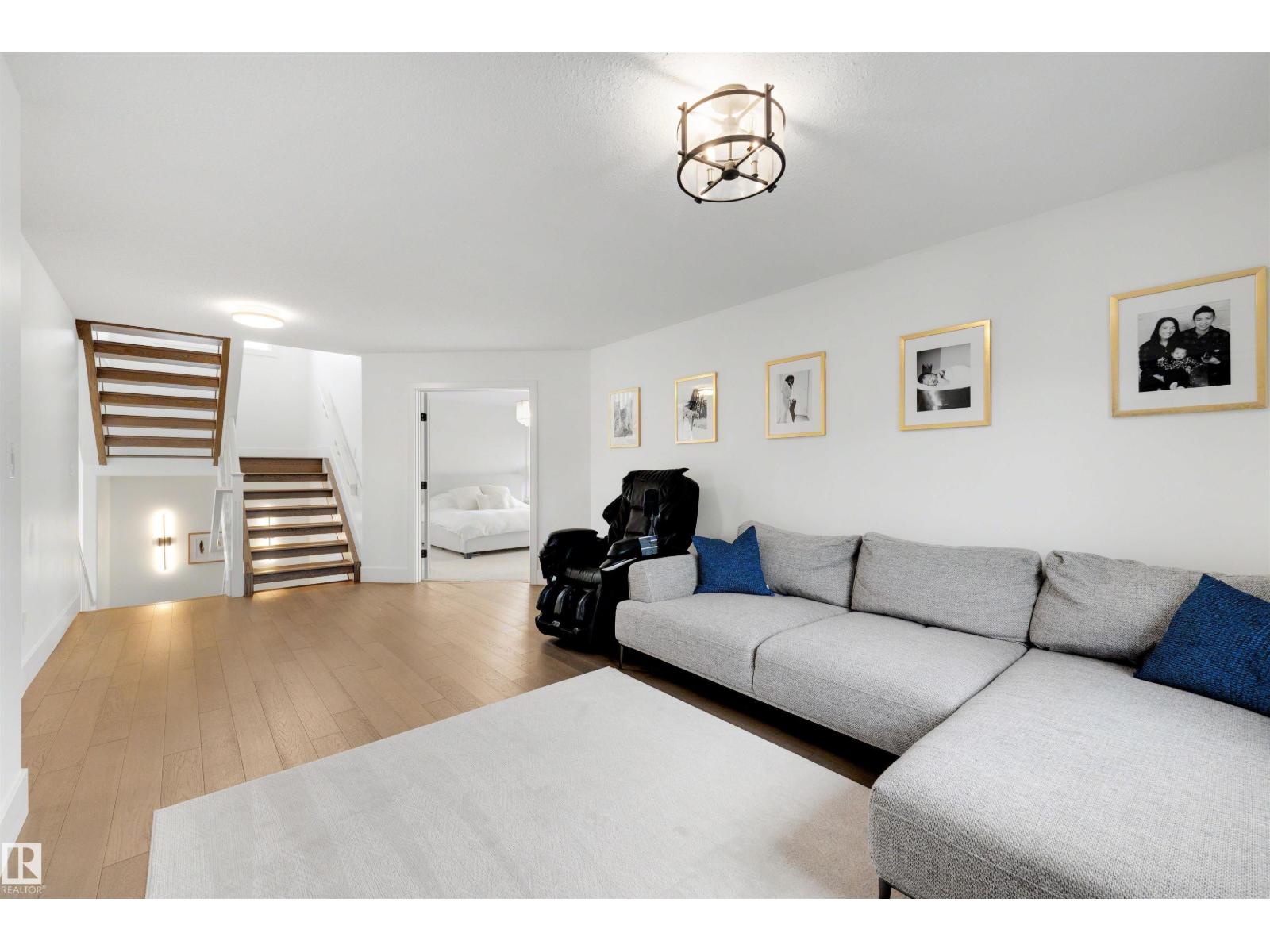 19 LAPIERRE PL — photo 17
