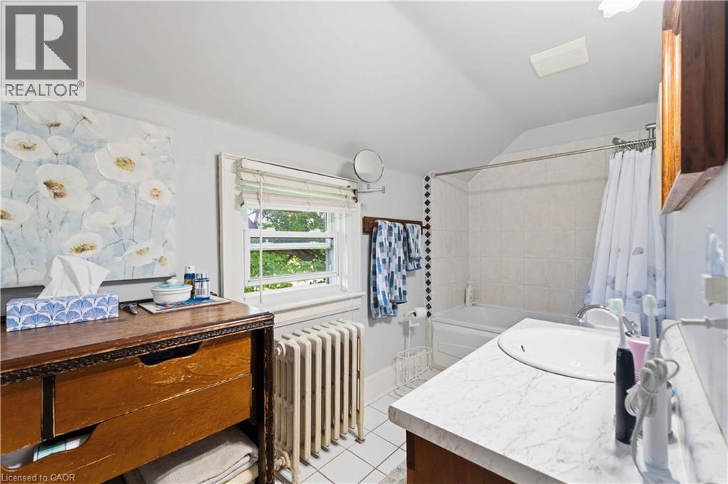 594 NIAGARA STONE Road - 33