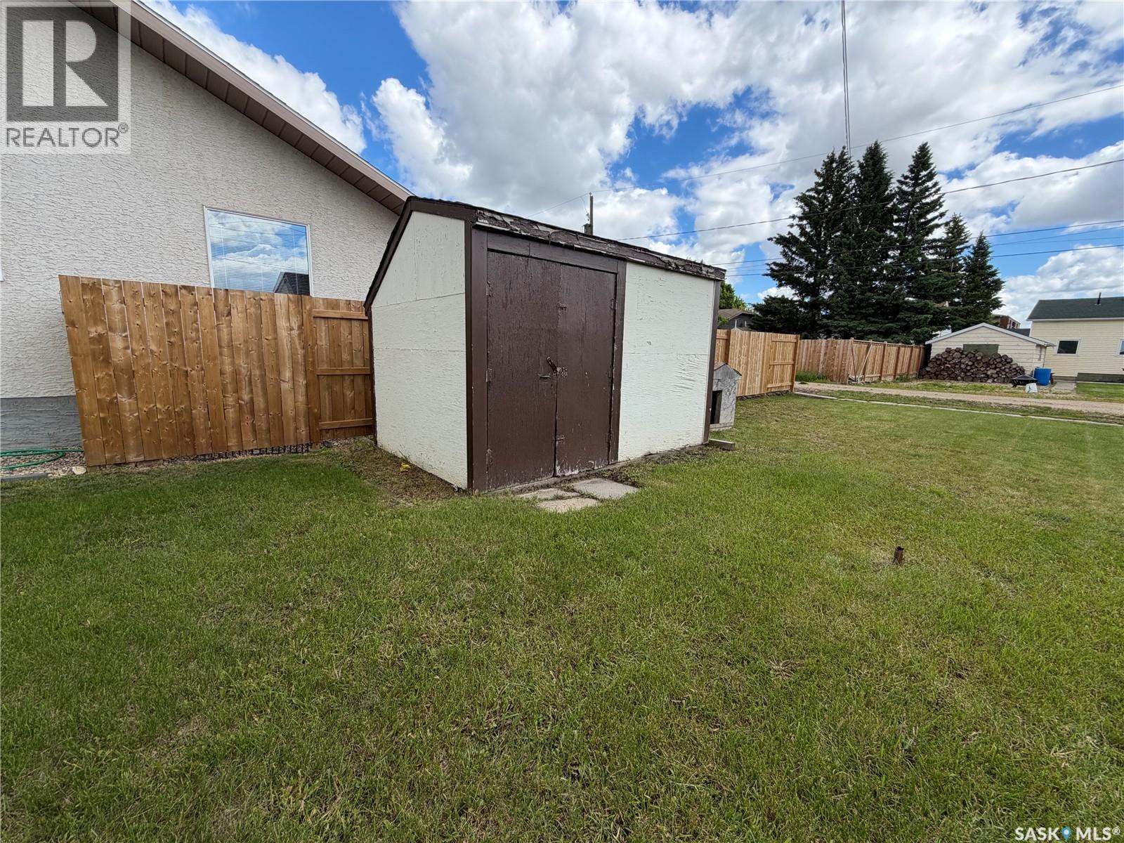 610 12th STREET — photo 35