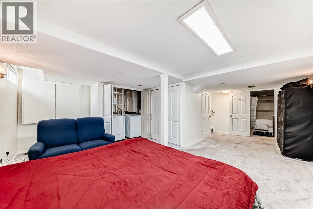 325 Mt Douglas Manor SE - 24