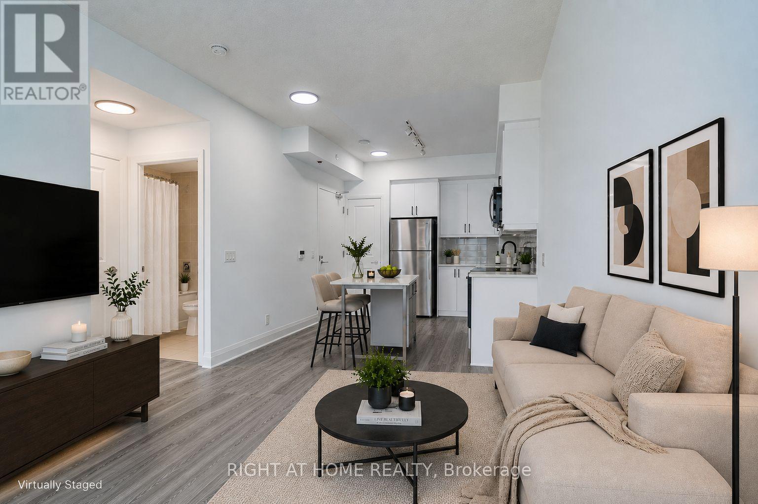 #901 15 ZORRA STREET - 9