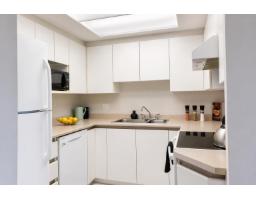 702 13353 108 Avenue, Surrey, BC V3T5T5 Photo 10