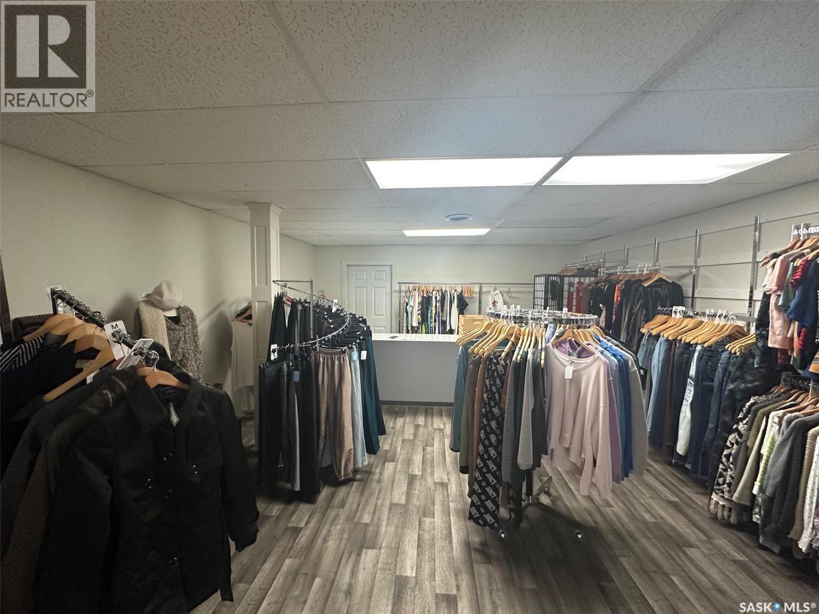 328 Main STREET N - photo 5