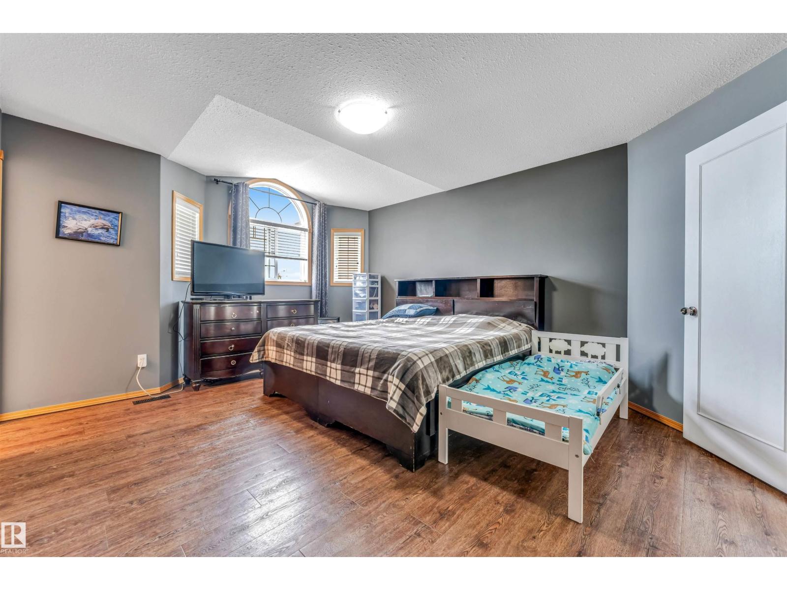 6719 164 Ave NW — photo 30