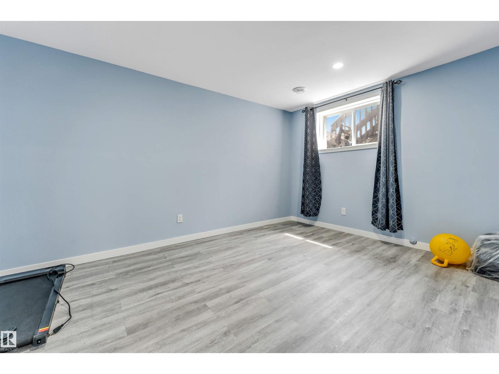6719 164 Ave NW — photo 36