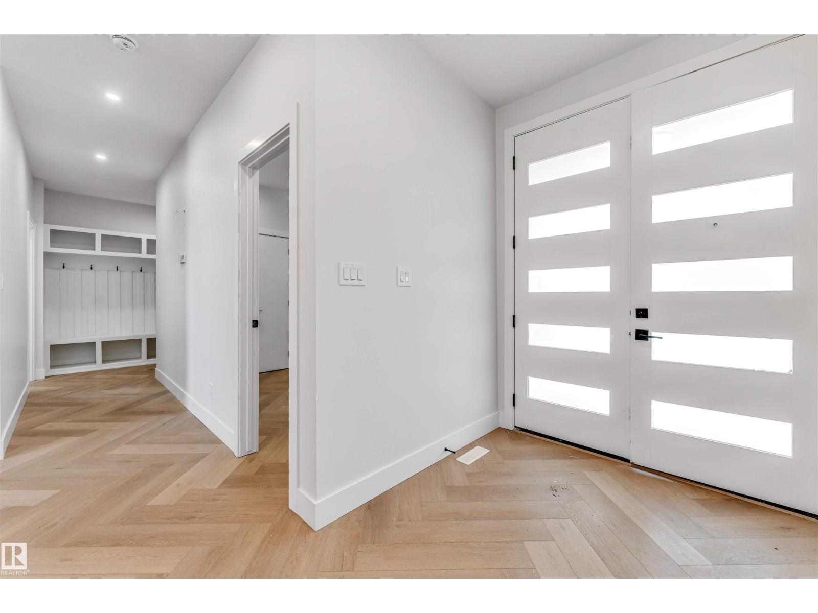6013 19 ST NE - 16