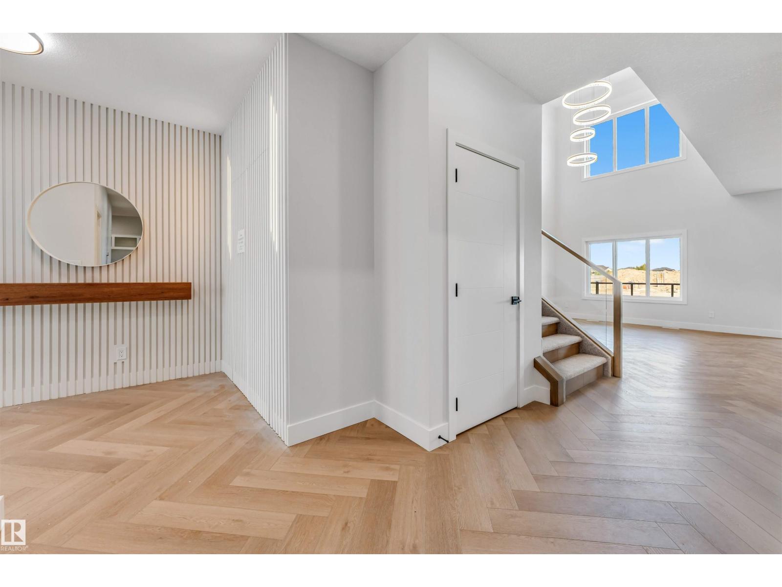 6013 19 ST NE - 17