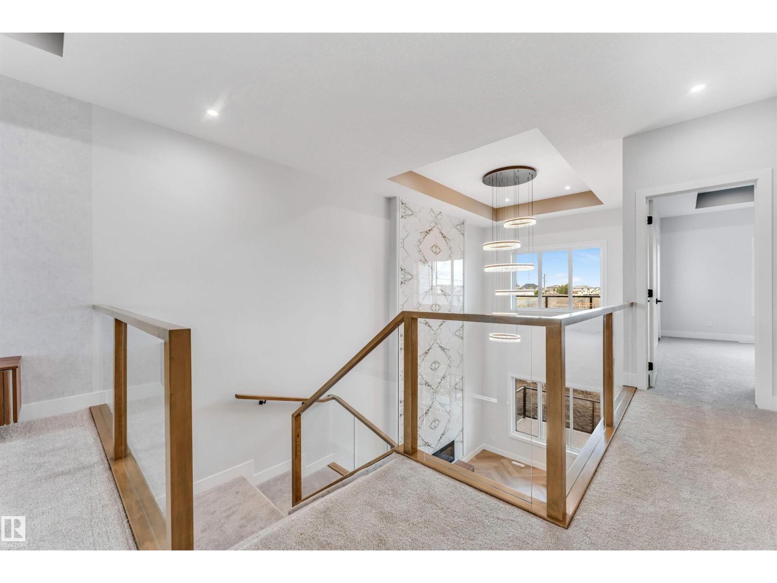 6013 19 ST NE - 27