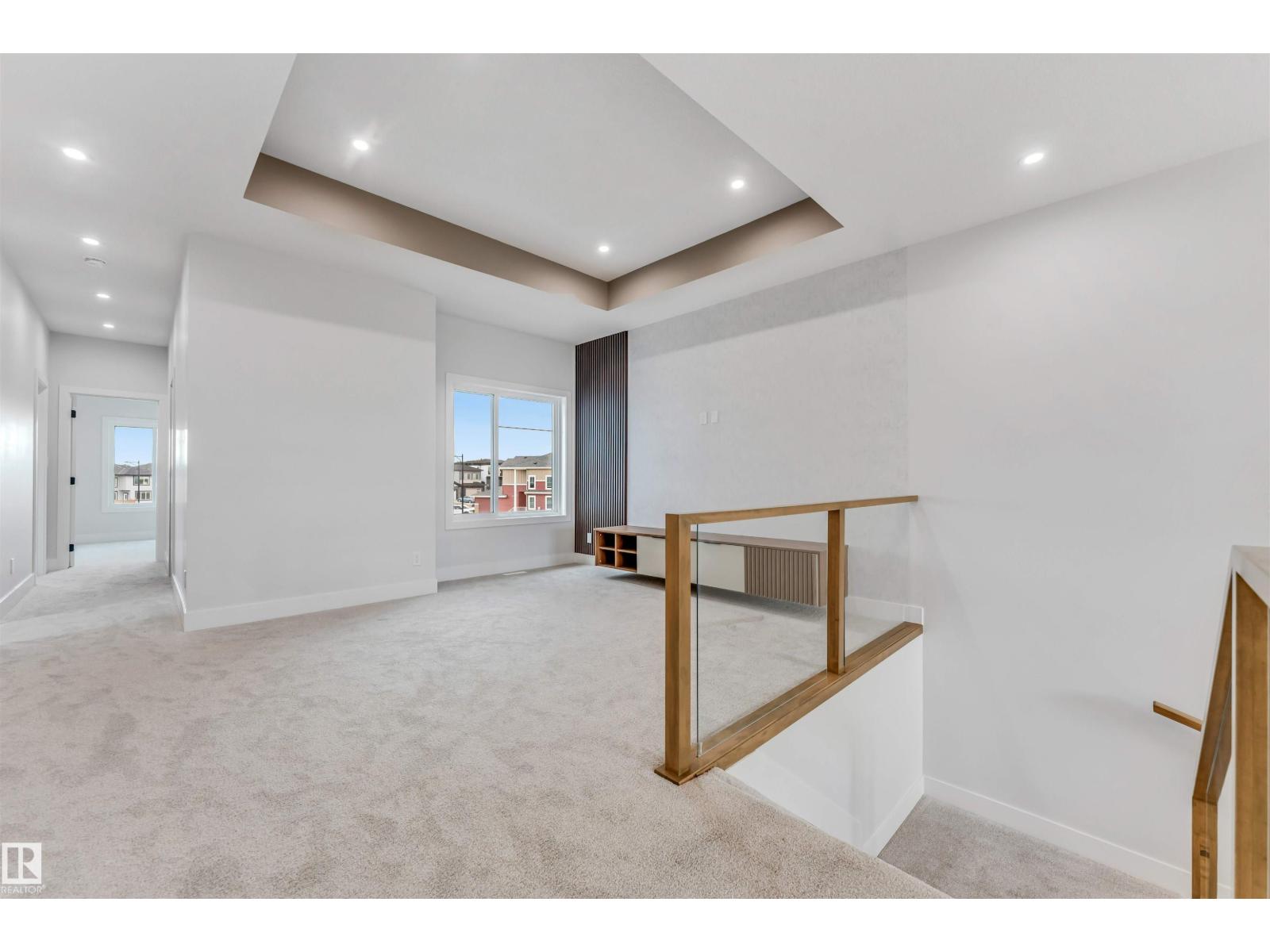 6013 19 ST NE - 28