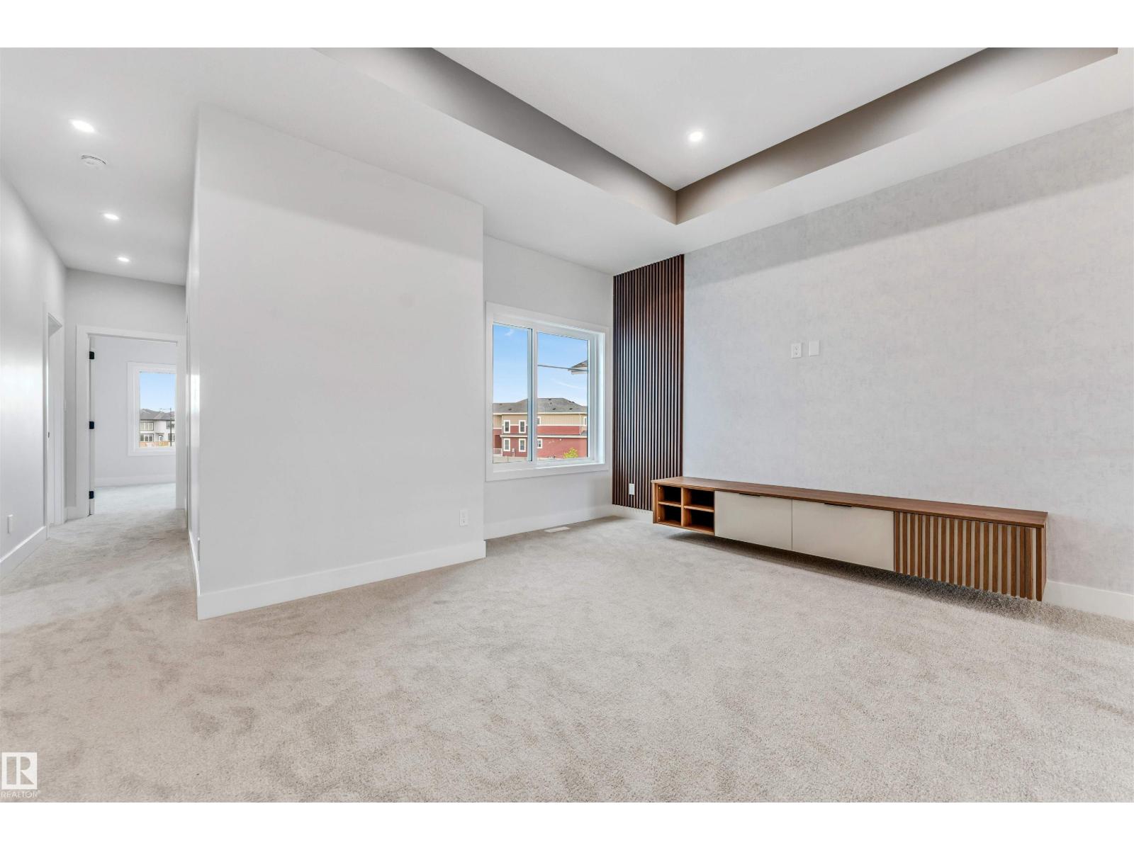 6013 19 ST NE - 30