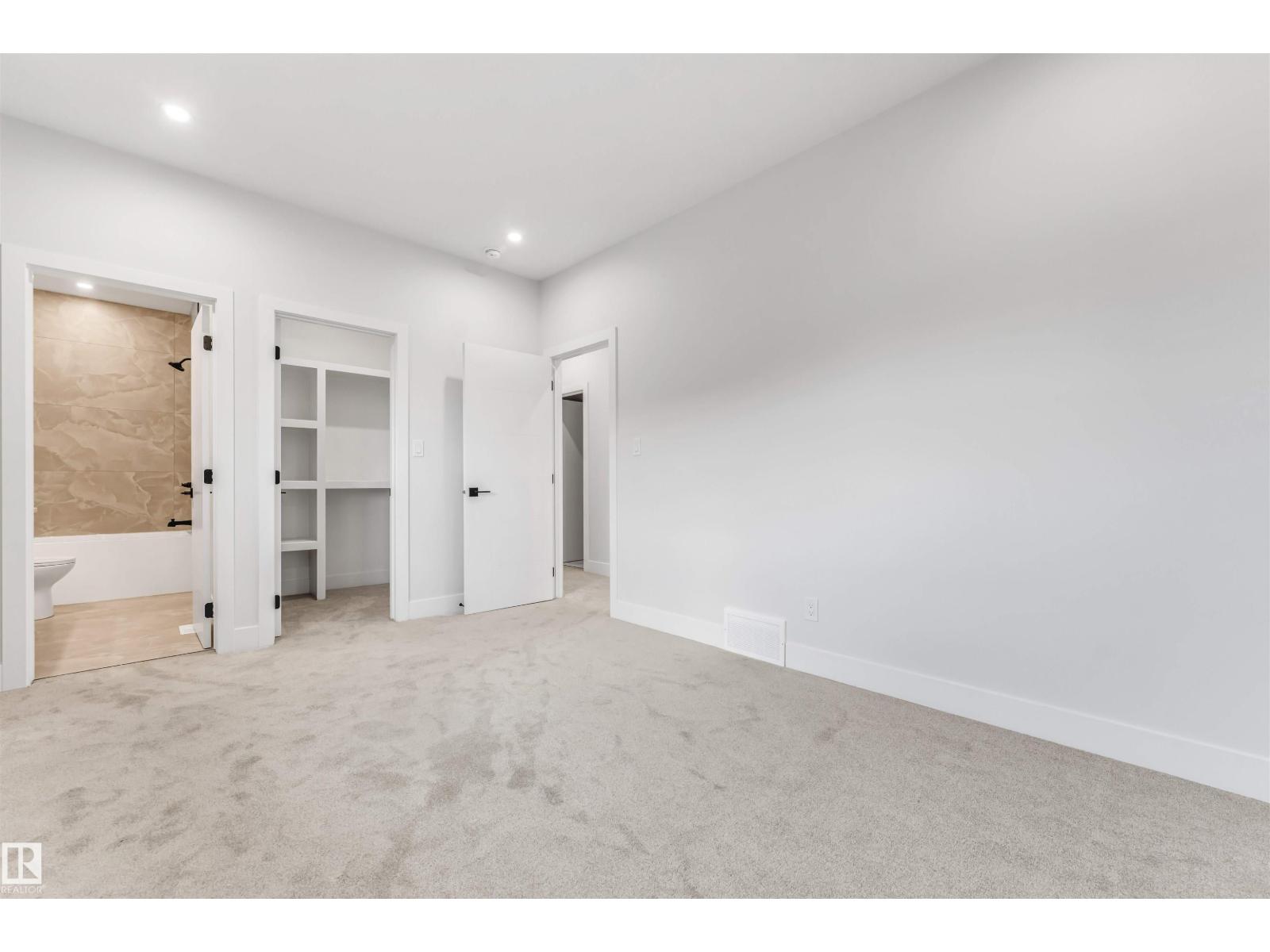 6013 19 ST NE - 34
