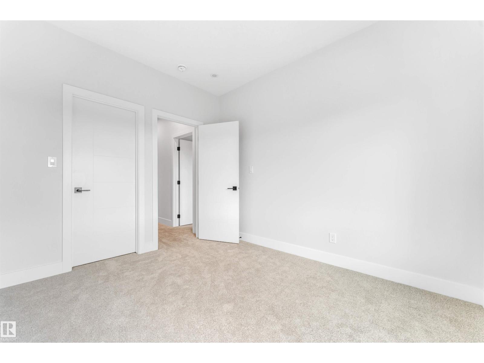 6013 19 ST NE - 41