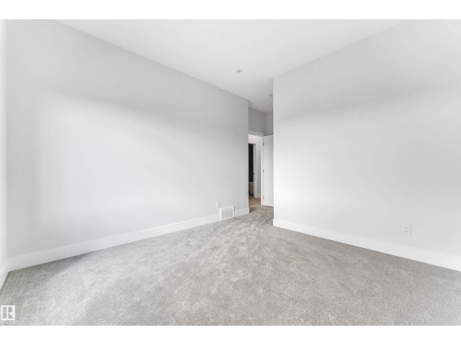 6013 19 ST NE - 43