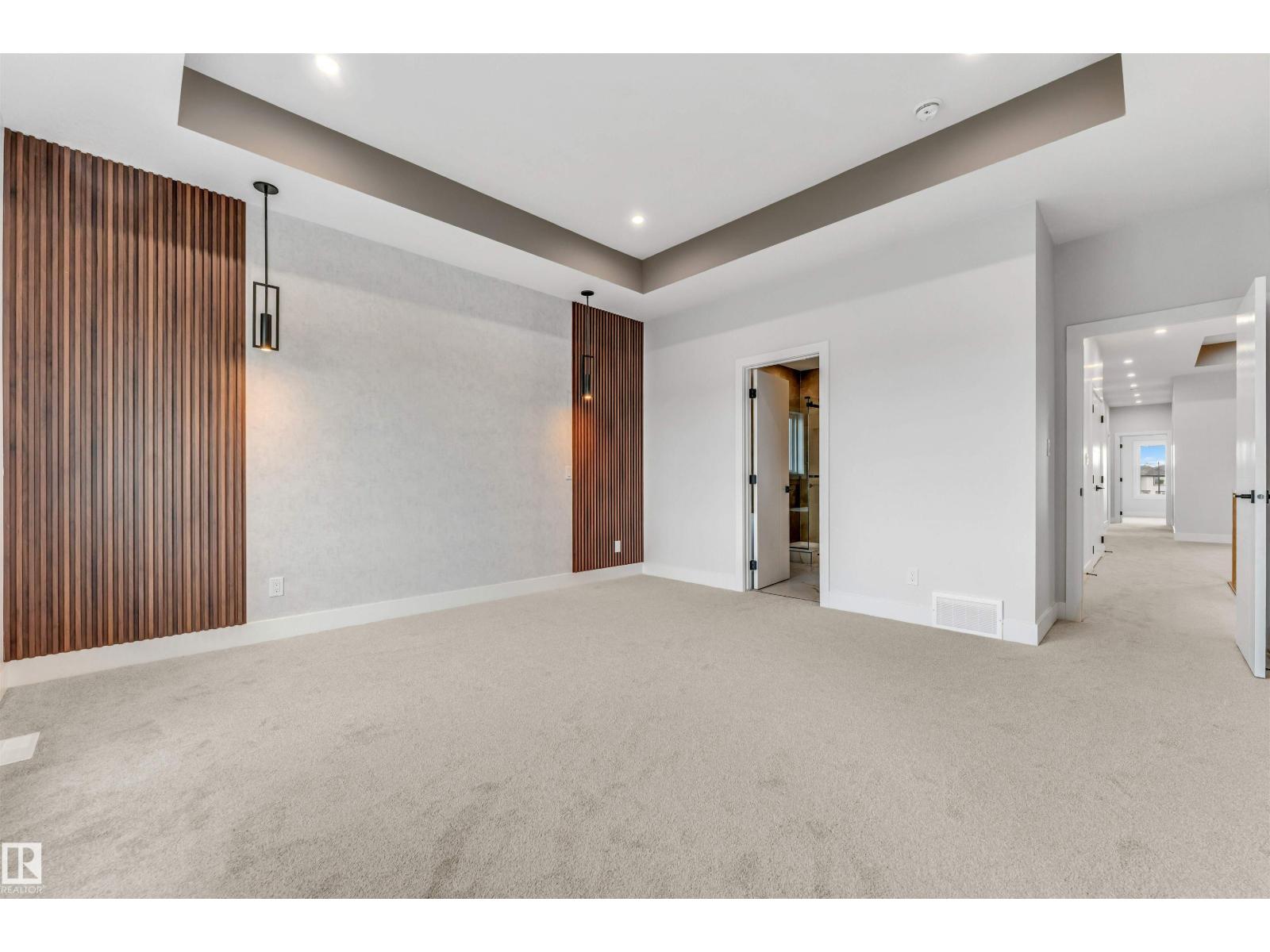 6013 19 ST NE - 45