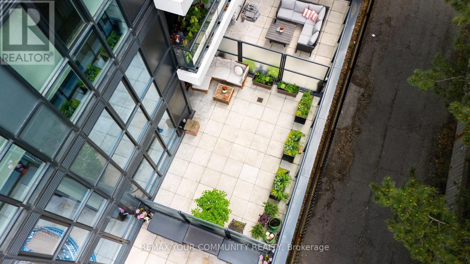 #201 609 AVENUE ROAD - Image 39
