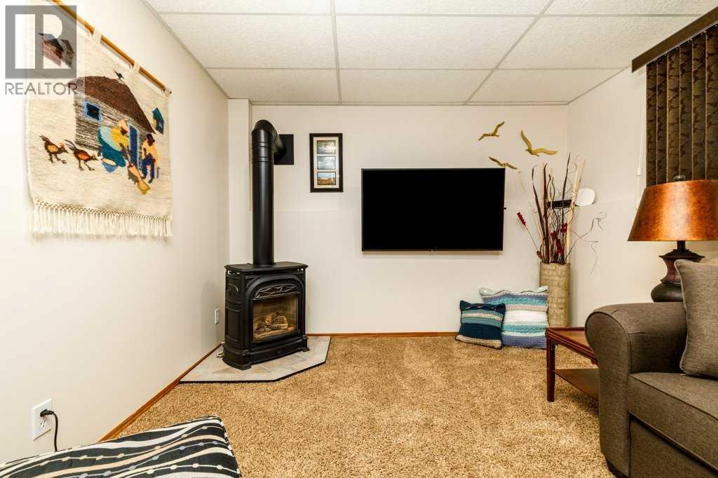 70 Douglas Avenue — photo 33