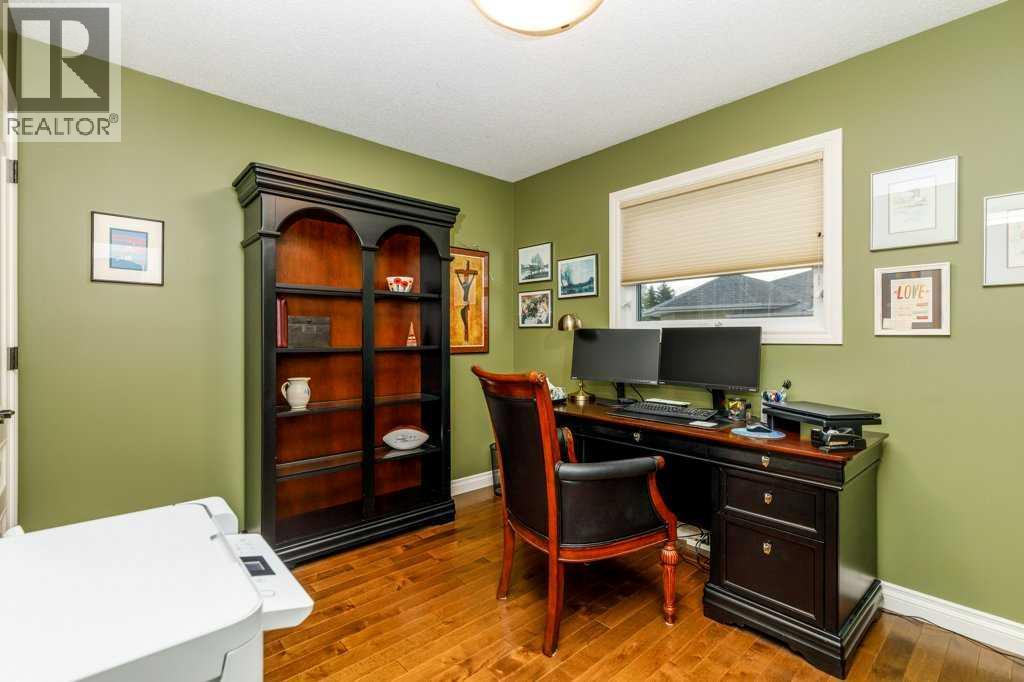 70 Douglas Avenue — photo 15