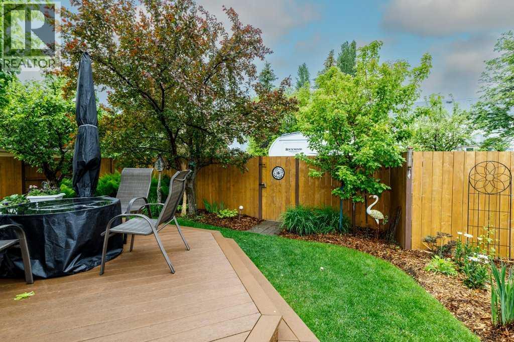 70 Douglas Avenue — photo 42