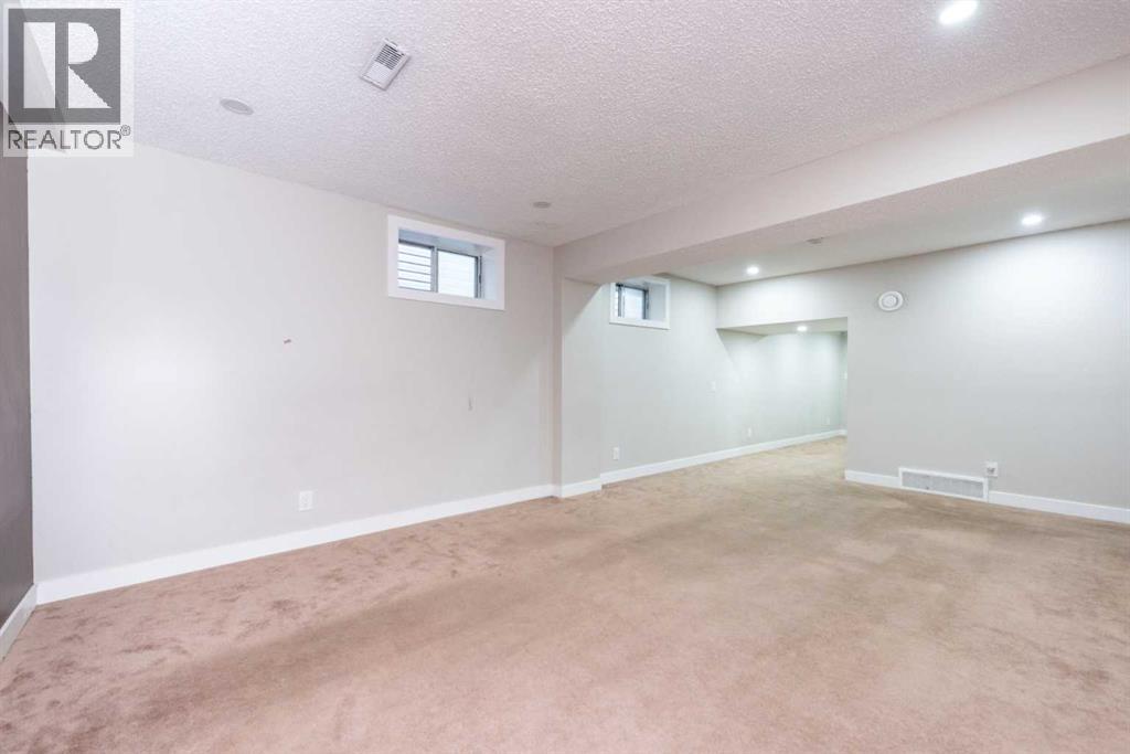 244 Riverglen Place SE — photo 41