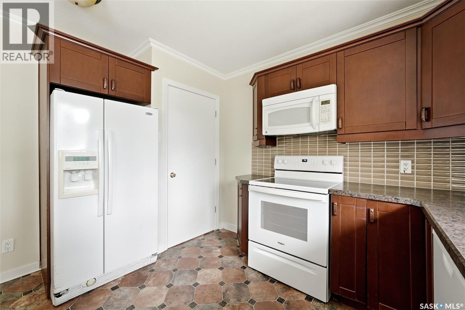10 Lamont CRESCENT — photo 11