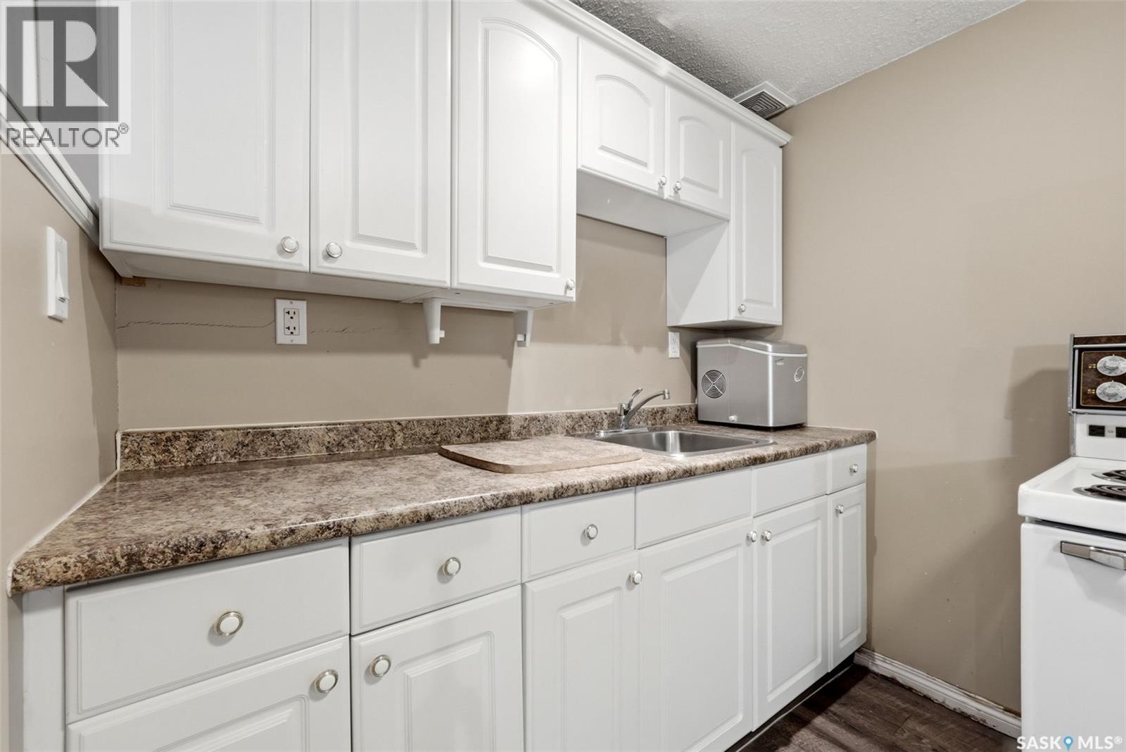10 Lamont CRESCENT — photo 28